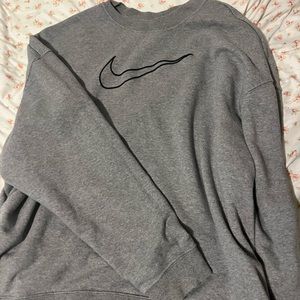 grey nike crewneck